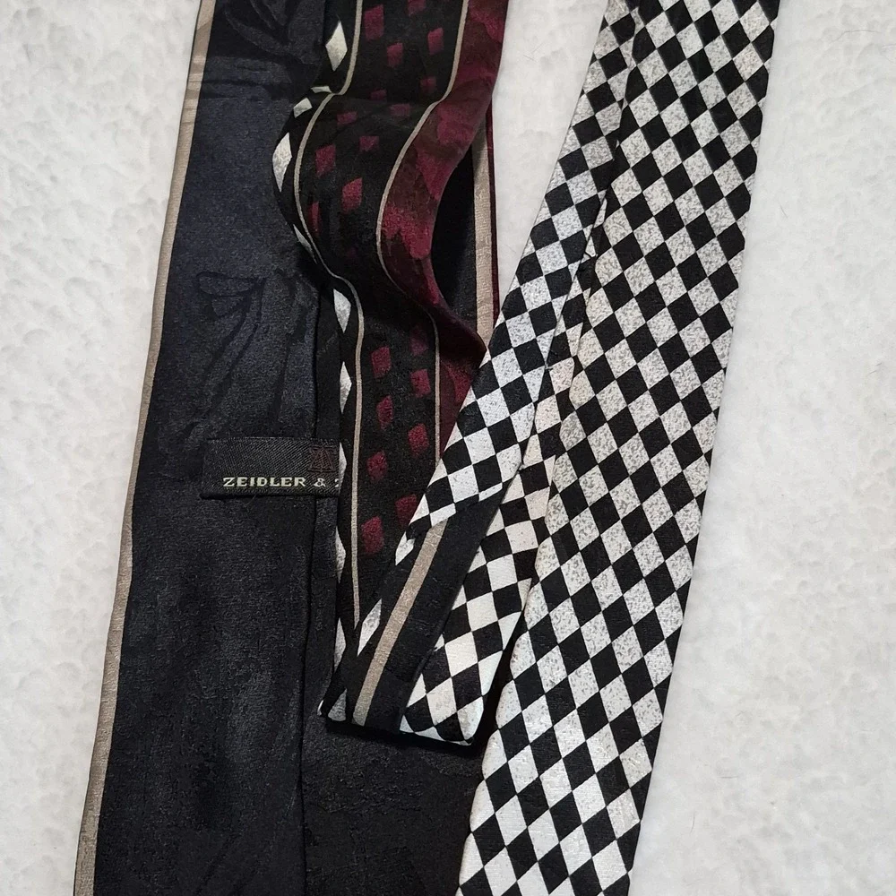 Zeidler & Zeidler Men's Silk Tie Art Deco Style Red Black White Check 60